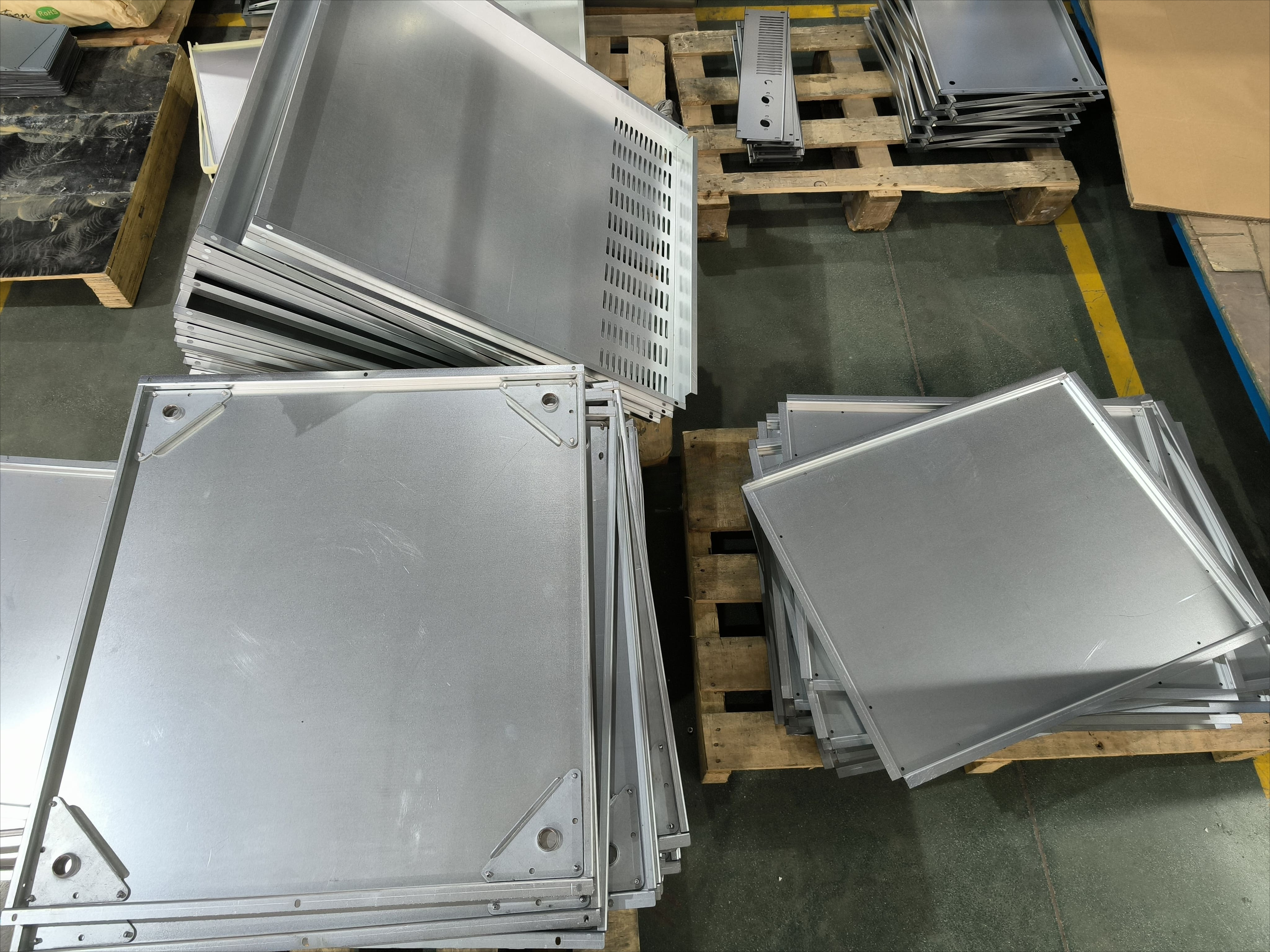 Commercial Kitchen and Bar Sta - مراجعة Range Commercial Kitchen وسعره